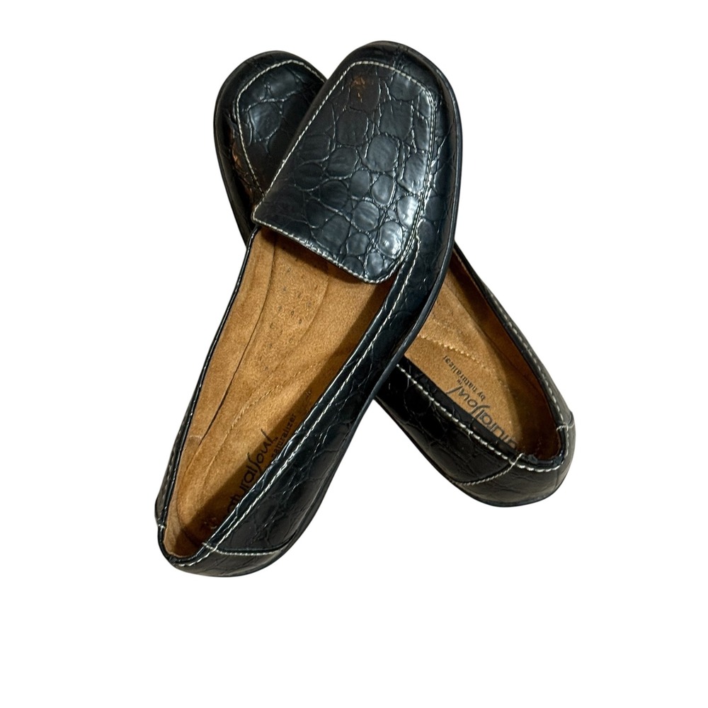 Natural Soul by Naturalizer Womens Black Faux Crocodile Embossed Loafers Size 7M